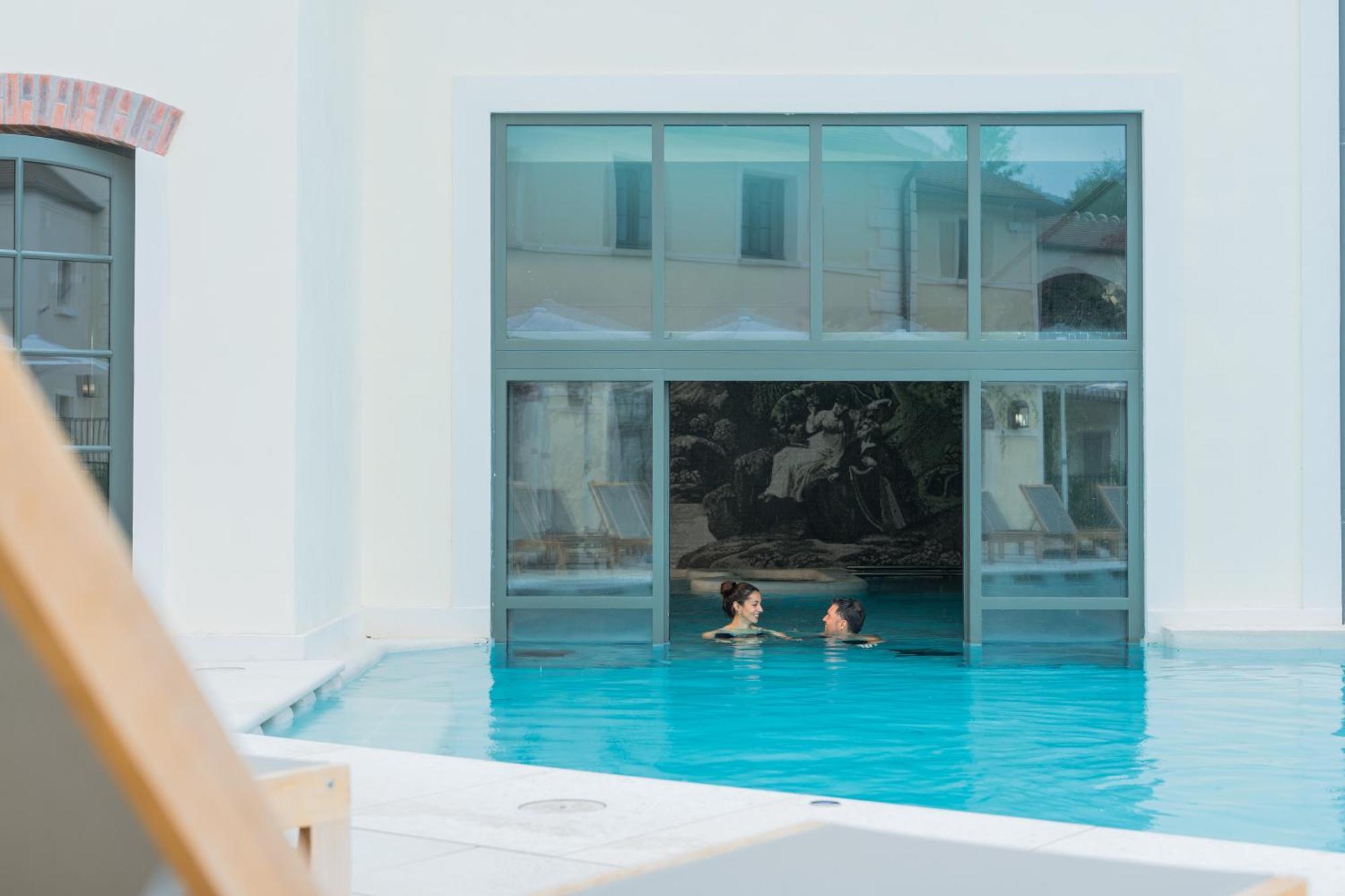 Dolce By Wyndham Versailles - Domaine Du Montcel ชูย์-ออง-โชแซส ภายนอก รูปภาพ